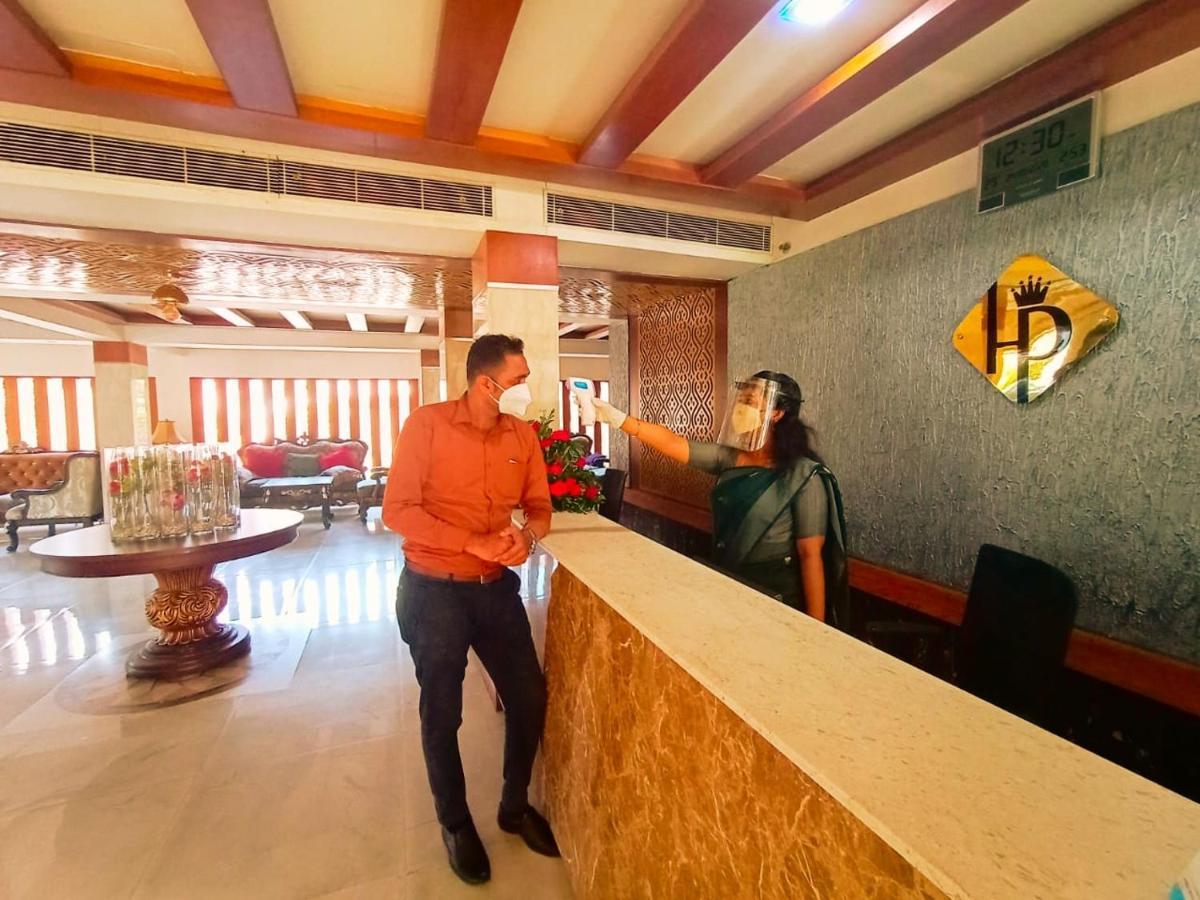 فندق وسبا هيل بالاس Kochi المظهر الخارجي الصورة