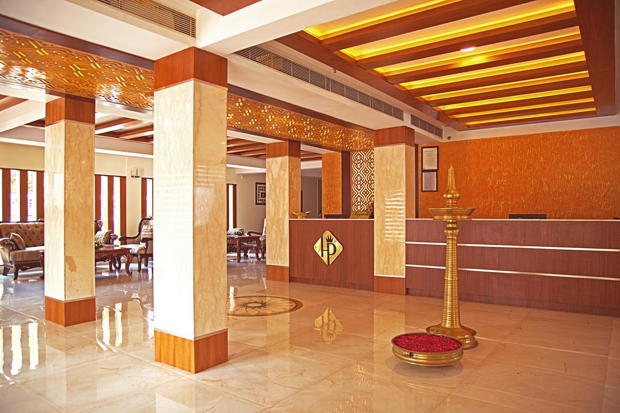 فندق وسبا هيل بالاس Kochi المظهر الخارجي الصورة