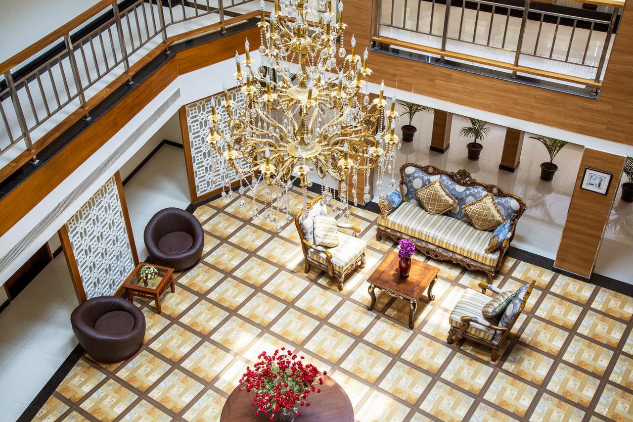 فندق وسبا هيل بالاس Kochi المظهر الخارجي الصورة