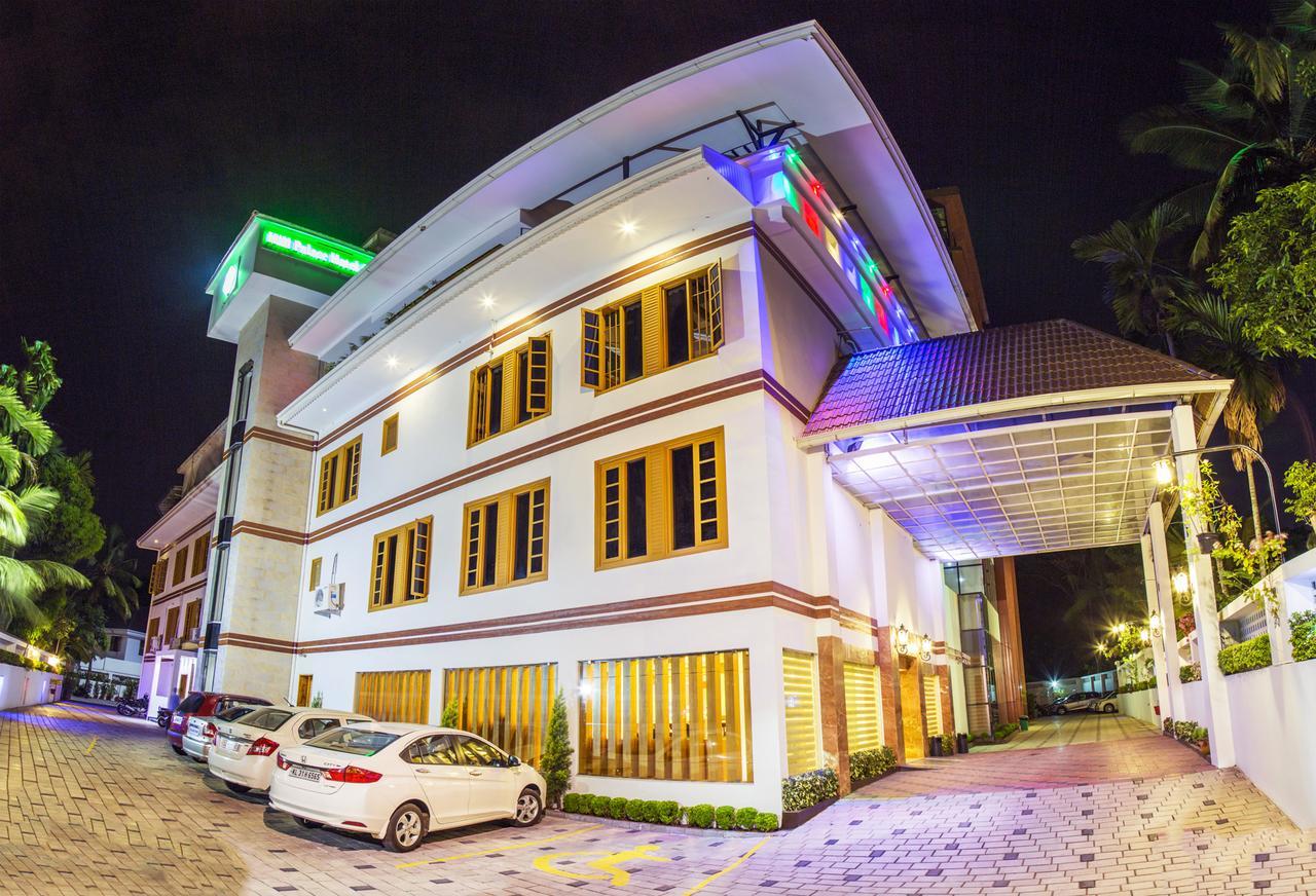 فندق وسبا هيل بالاس Kochi المظهر الخارجي الصورة